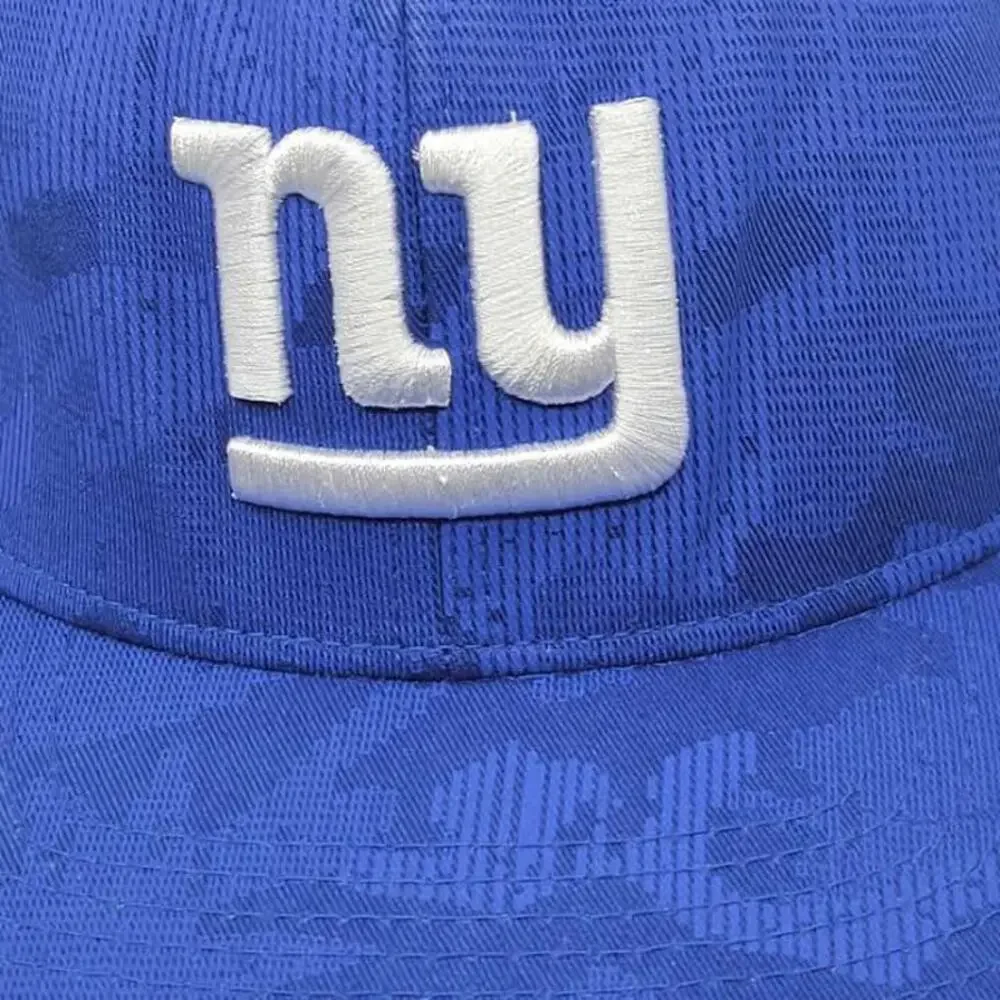 NFL Team Apparel New York Giants Youth Size Adjustable